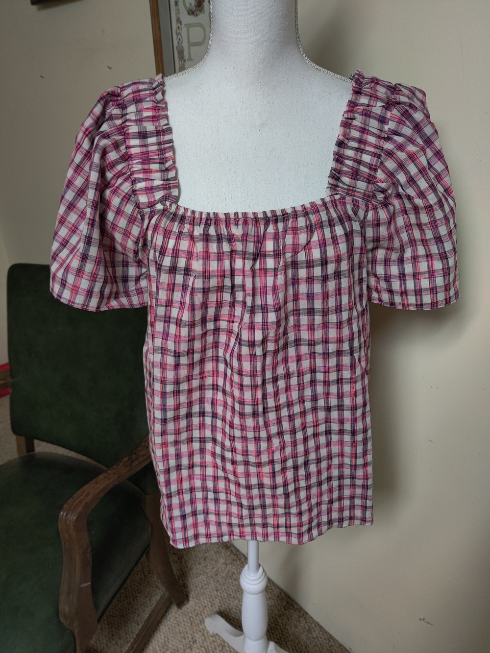 Zac & Rachel Pink Plaid Square-Neck Puff Sleeve Top, Medium